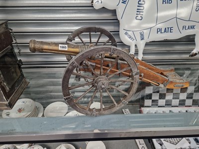 Lot 1665 - A scale model Louis XIV cannon