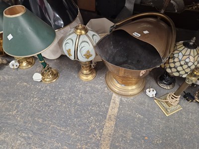 Lot 1752 - Table lamps, shades, a brass coal scuttle, etc