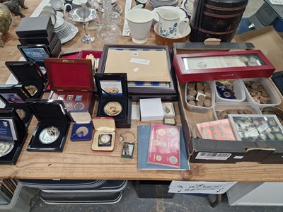 Lot 1765 - Pennies, threepences and other coins,...