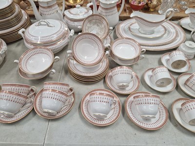 Lot 1820 - A Spode Kensington pattern part dinner, tea...