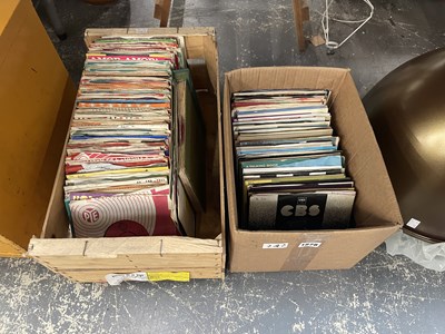 Lot 1878 - Approximately 250 7" singles : 1960-80's pop