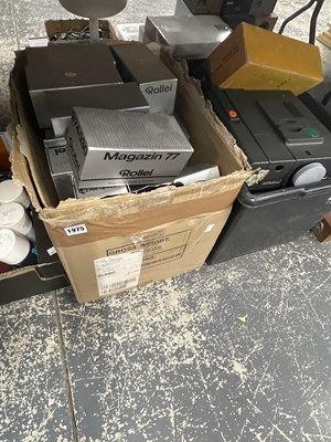Lot 1975 - Slide projectors, slides, slide accessories,...