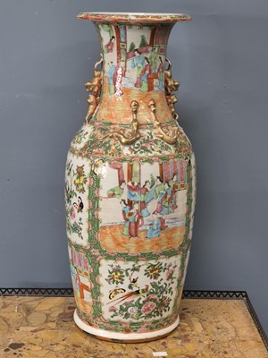 Lot 905 - A late 19th century Canton vase painted with...