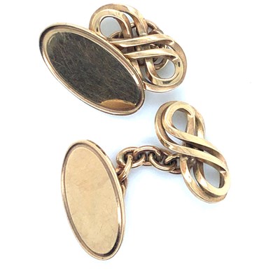 Lot 18 - A pair of vintage 9ct hallmarked gold...