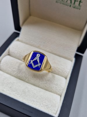 Lot 20 - A vintage 9ct hallmarked enamelled masonic...