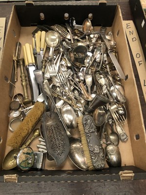 Lot 2131 - A collection of electroplate and other cutlery