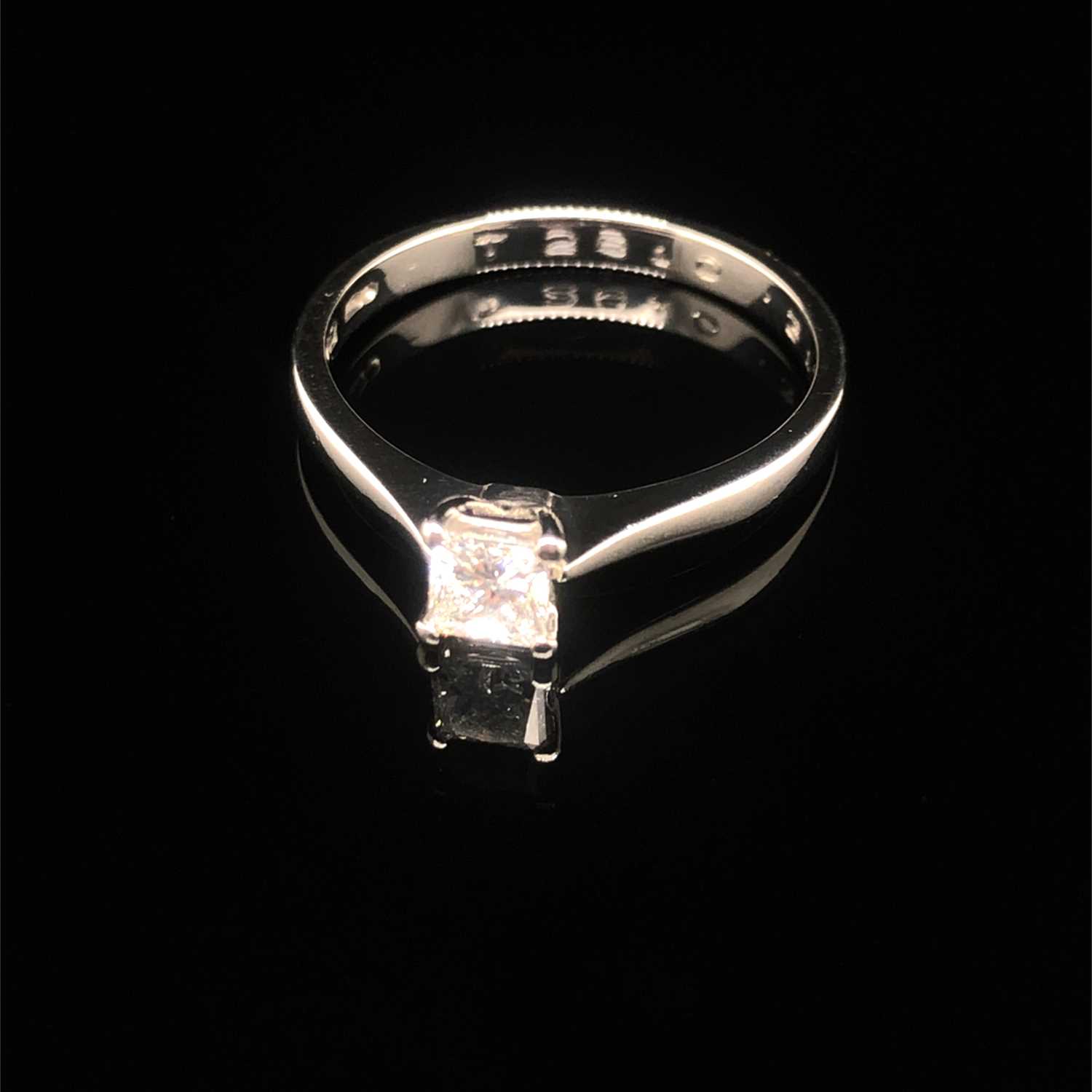 Lot 65 - A platinum hallmarked and certified...
