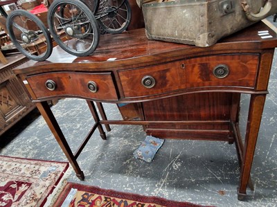 Lot 1040 - A good quality Georgian style mahogany and...