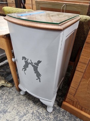 Lot 1092 - A painted bed side cabinet