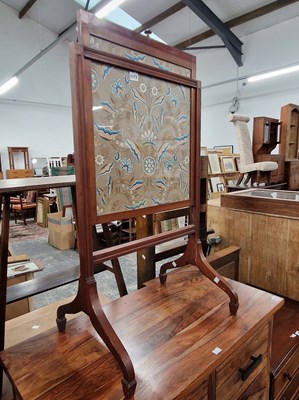 Lot 1171 - A 19th century mahogany rise and fall fire...