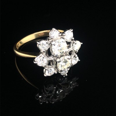 Lot 62 - An antique unusual old diamond cluster ring....