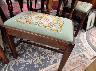 Lot 1195 - A pair of Georgian style mahogany dressing...