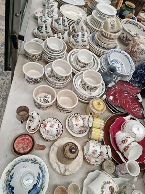Lot 2166 - A portmeirion botanic garden dinnerwares and...