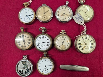 Lot 237 - A Leonidas GSTP Military pocket watch, a...