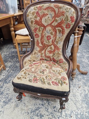 Lot 1437 - A Victorian mahogany show frame ladies chair...