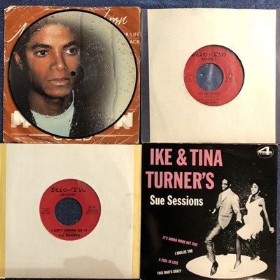 Lot 165 - Tamla Motown / Soul - 54 x 7" Single Records:...
