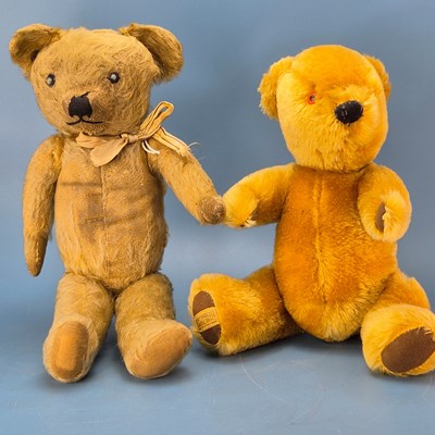 Lot 209 - A Merrythought teddy bear together with...