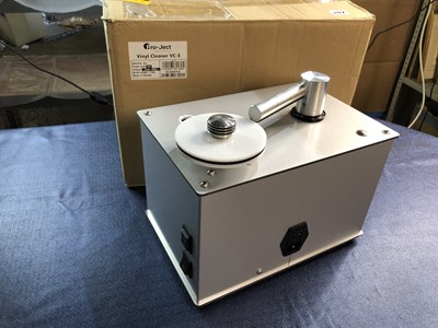 Lot 207 - A Pro-ject Vinyl Cleaner VC-E boxed and in...