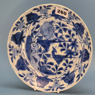 Lot 260 - A 17th century kraak blue and white dish...