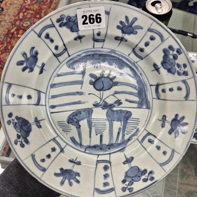 Lot 266 - Two 17th century kraak blue and white dishes,...