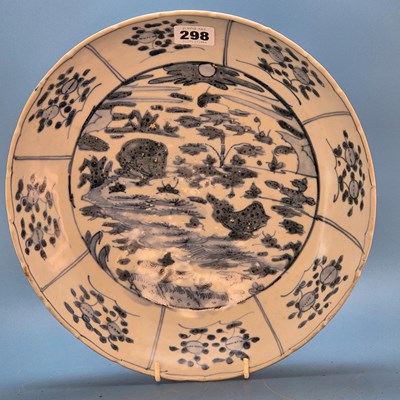 Lot 298 - A 17th century Zhangzhou blue and white dish...