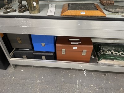 Lot 1138 - Eight 45rpm single record and two LP record cases