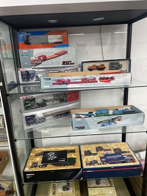 Lot 1209 - Ten boxed sets of die cast heavy goods...