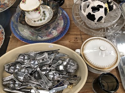 Lot 1234 - Ceramic and glass dishes, platters, glass...