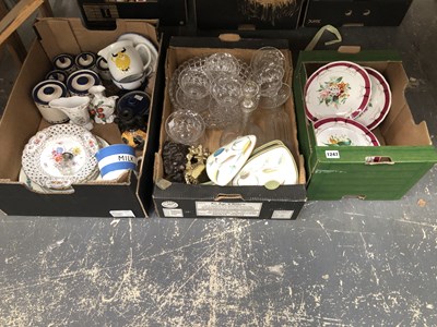 Lot 1247 - A Paris porcelain dessert set, two Dresden...