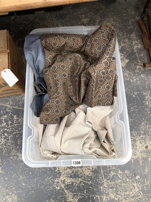 Lot 1308 - Kimonos and other clothing