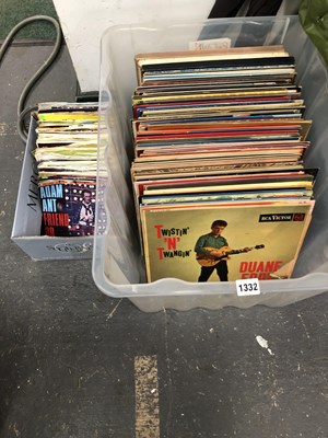 Lot 1332 - LP and 45rpm single records, big bands, easy...