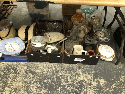 Lot 1414 - Oil and table lamps, a backgammon set,...