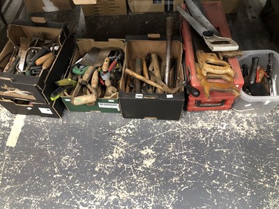 Lot 1420 - A large quantity of hand tools, saws, hammers,...