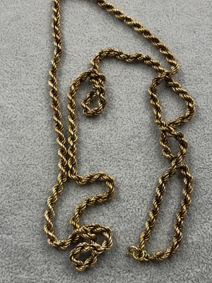 Lot 282 - A 9ct hallmarked gold rope necklace. Length 72...