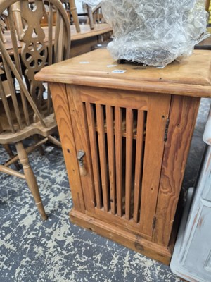 Lot 626 - A pine bedside cabinet.