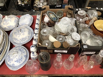 Lot 1530 - Asiatic pheasant pattern blue and white...