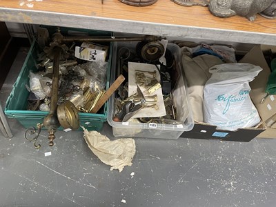 Lot 1573 - Some clothes and lady's shoes, brass door...