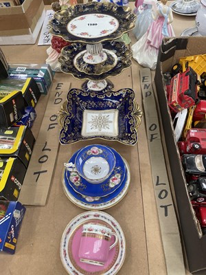 Lot 1580 - A pair of Aynsley comports, an Aynsley dish...