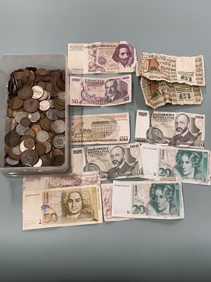 Lot 354 - Coins and banknotes