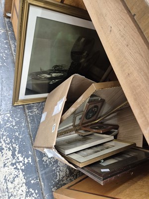 Lot 833 - A collection of decorative furnishing prints.