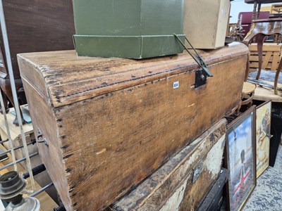 Lot 834 - An antique pine carriage trunk / blanket box.