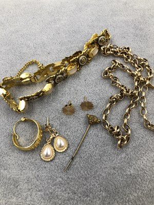 Lot 408 - A 9ct hallmarked gold belcher chain length 47...