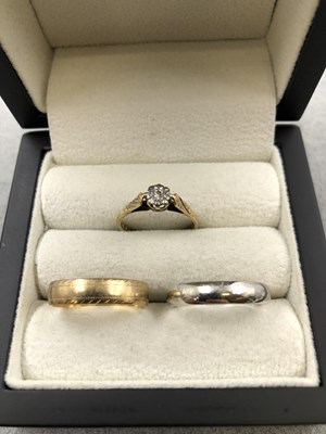 Lot 409 - A 9ct hallmarked gold illusion set diamond...