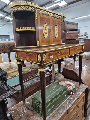 Lot 949 - A good quality french style side table with...