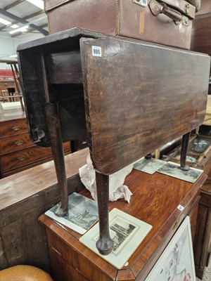 Lot 985 - A mahogany gate leg table. H 70 W 94 D 108 cm