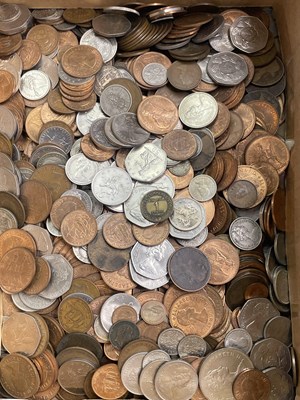 Lot 419 - A collection of mostly GB coins and a small...