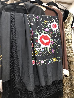 Lot 1159 - A selection of vintage clothing to include...