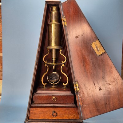 Lot 193 - An Adams Culpeper-type Compound Monocular...