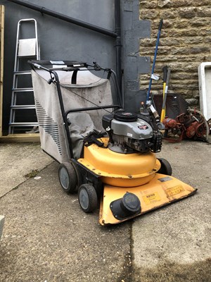 Lot 1255 - A self propelled garden vacuum.