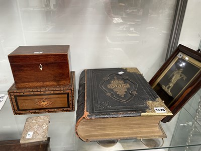 Lot 1528 - A Tunbridge work box, a mahogany tea caddy, a...